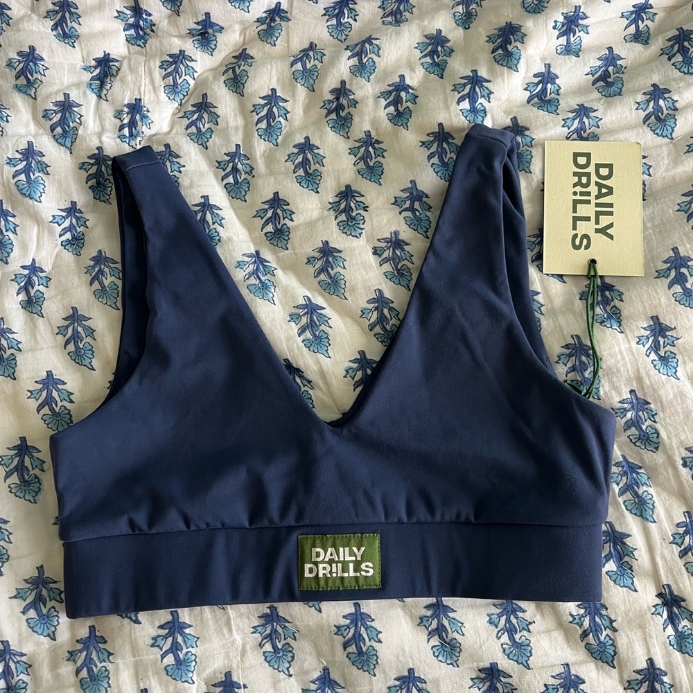 Daily Drills Go! V-Neck Bra - Denim Navy Size Medium